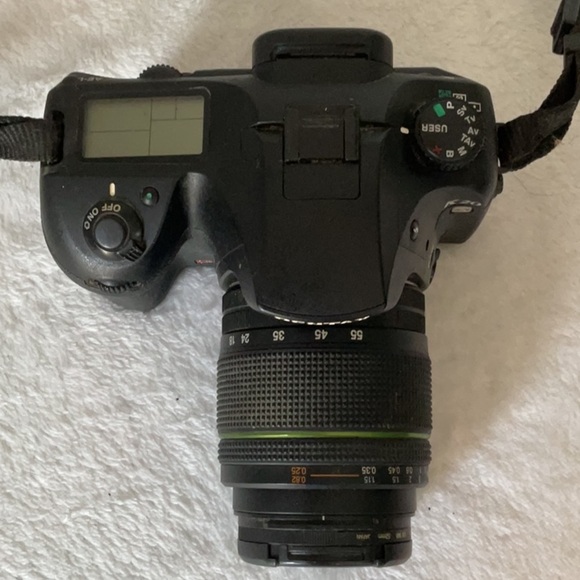 Pentax K20D DIGITAL DSLR Camera - Picture 2 of 7